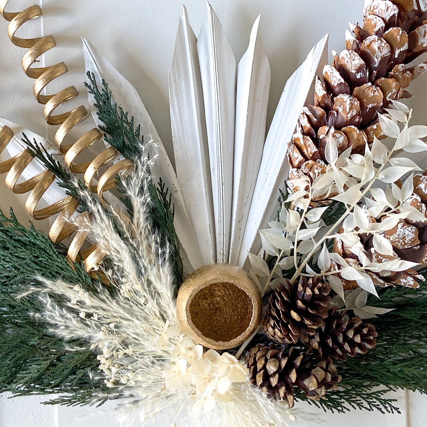 Cedar & Pine Cones Wreath: 10