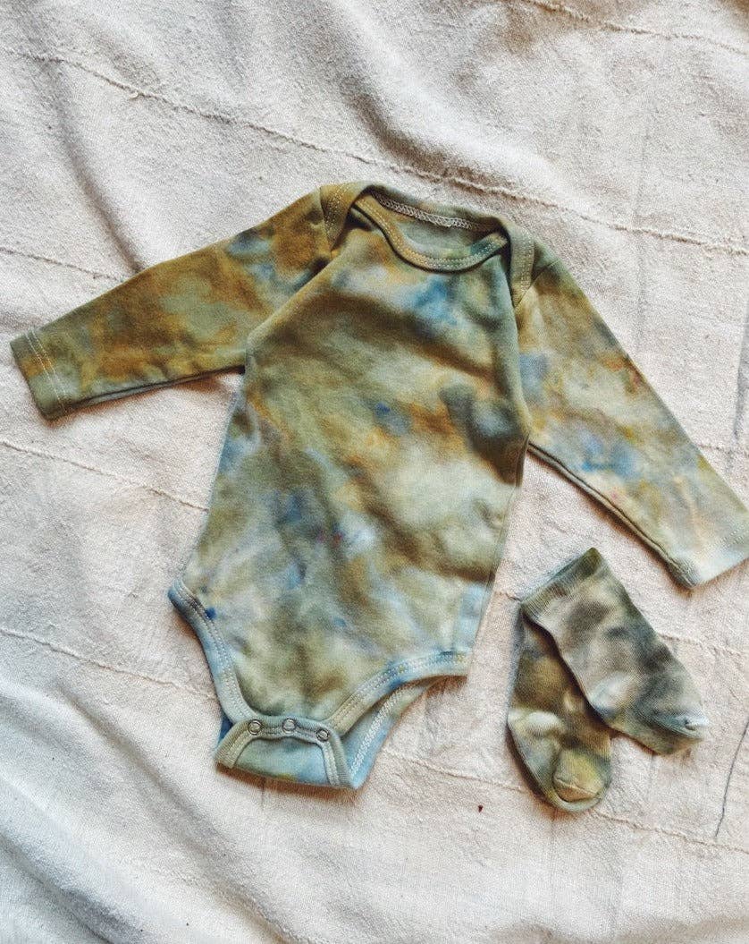 Long Sleeve Organic Onesies 4 Colors!: 18-24 mo / Desert Sunset